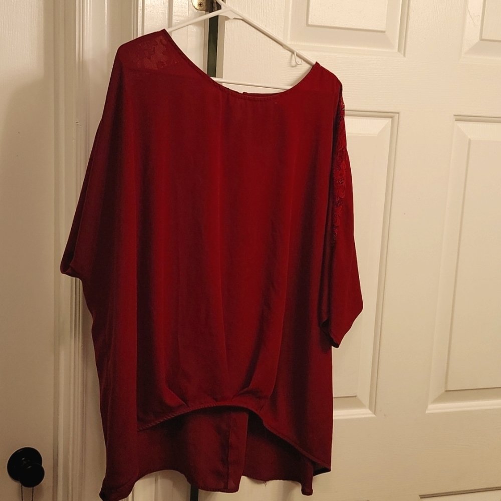 AGB Women size 1X burgundy dress shirt